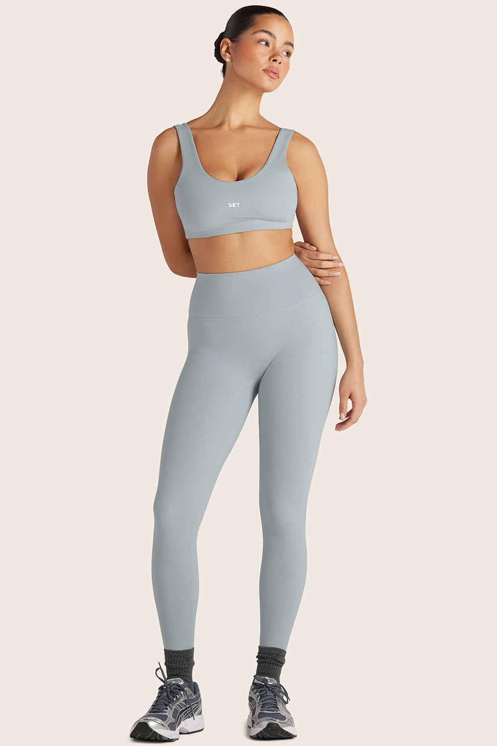 Sportliche High-Rise-Leggings – Platin
