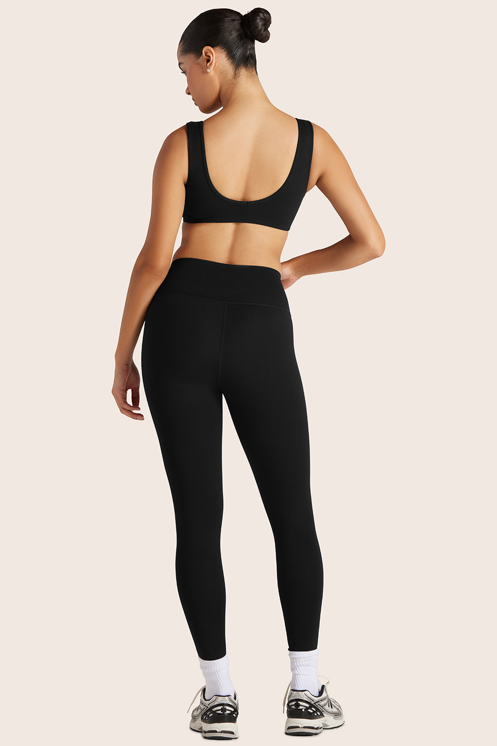 Sportliche Mid-Rise-Leggings – Onyx