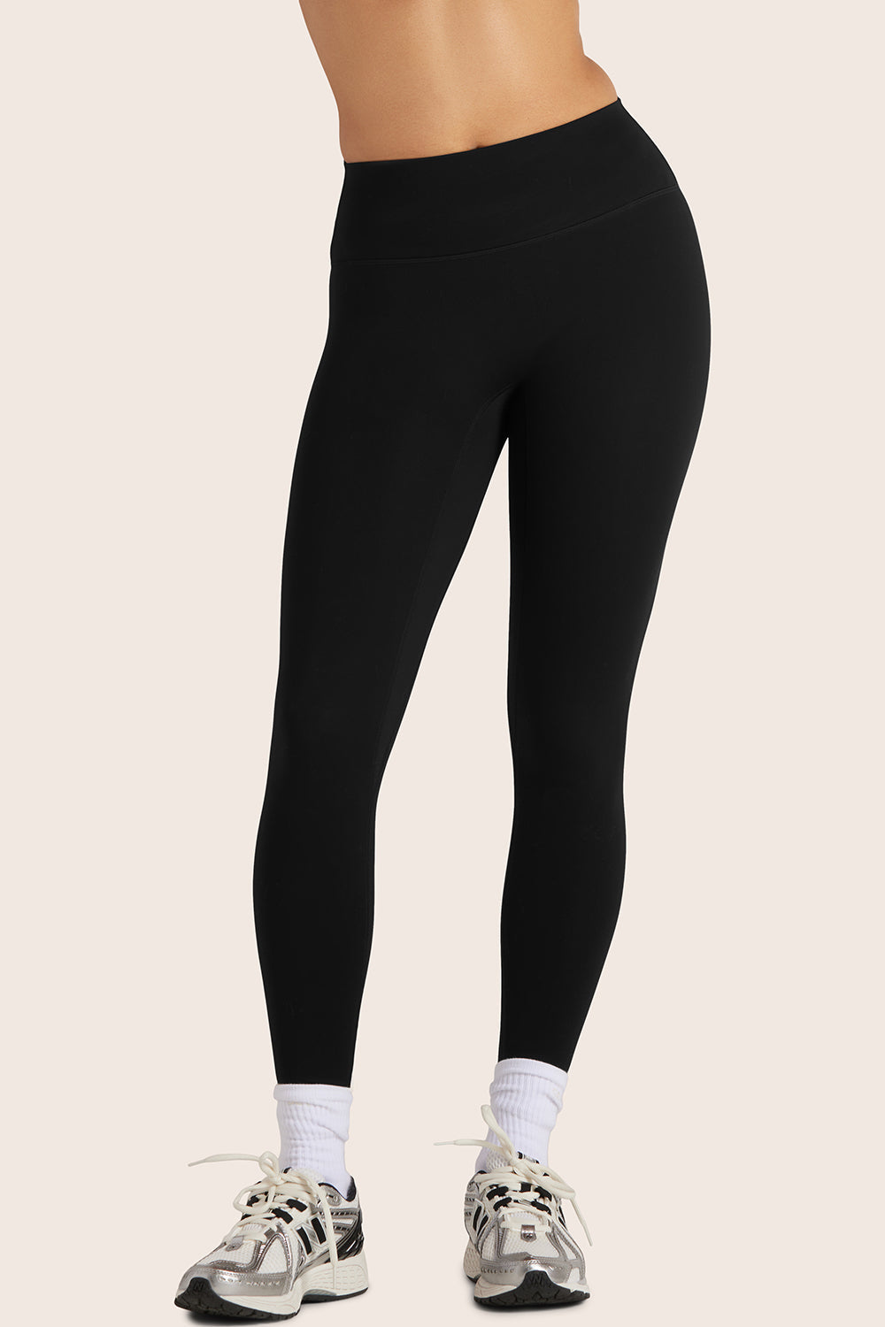 Sportliche Mid-Rise-Leggings – Onyx
